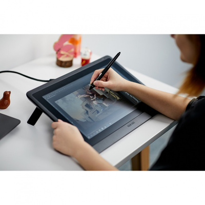 - Wacom Cintiq 16 DTK1660K0B